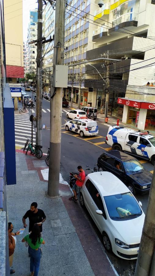 Quitinete A Poucos Passos Da Praia No Ponto Mais Central Da Cidade. Guarapari Luaran gambar